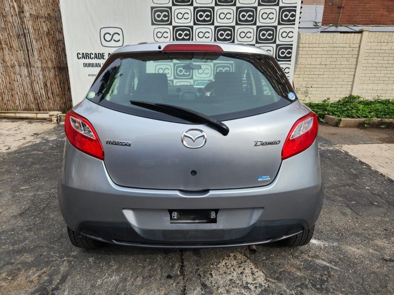  30500  MAZDA DEMIO  2011  
