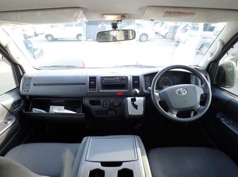  30507  TOYOTA HIACE  2016  