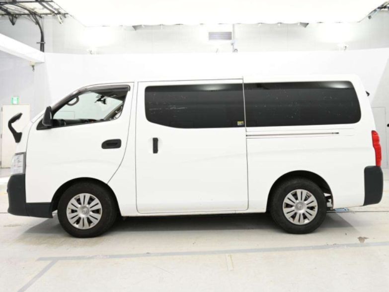  30509  NISSAN CARAVAN  2018  