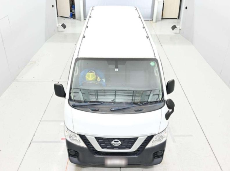  30509  NISSAN CARAVAN  2018  