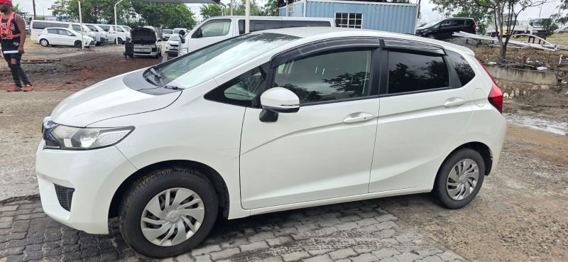  30512  HONDA FIT  2017 