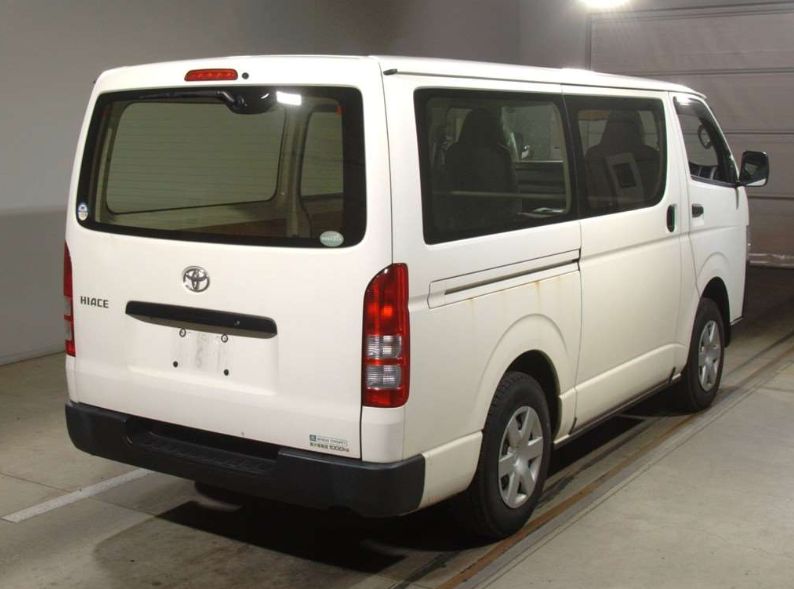  30514  TOYOTA HIACE  2017  