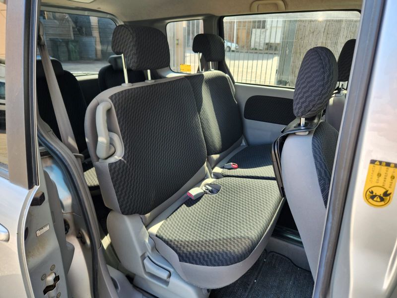  30515  TOYOTA SIENTA  2009  