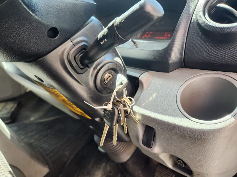  30517  HINO DUTRO  2014  