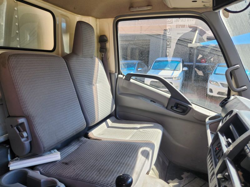  30517  HINO DUTRO  2014  