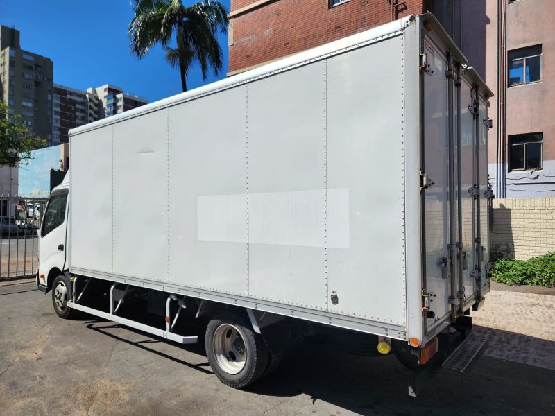  30517  HINO DUTRO  2014  