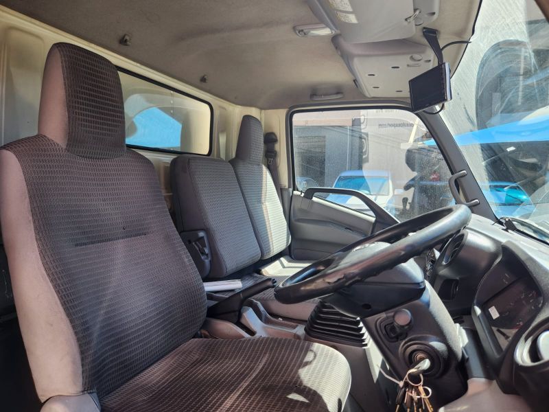  30517  HINO DUTRO  2014  