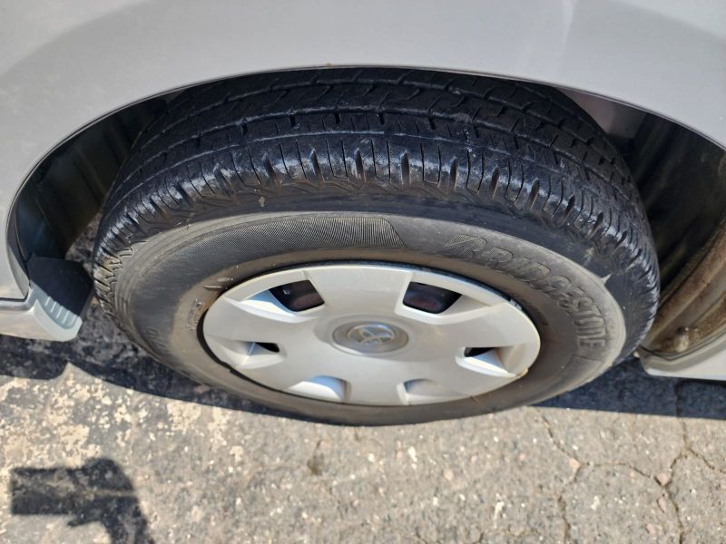  30521  TOYOTA REGIUS  2010  