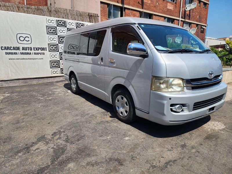  30521  TOYOTA REGIUS  2010  