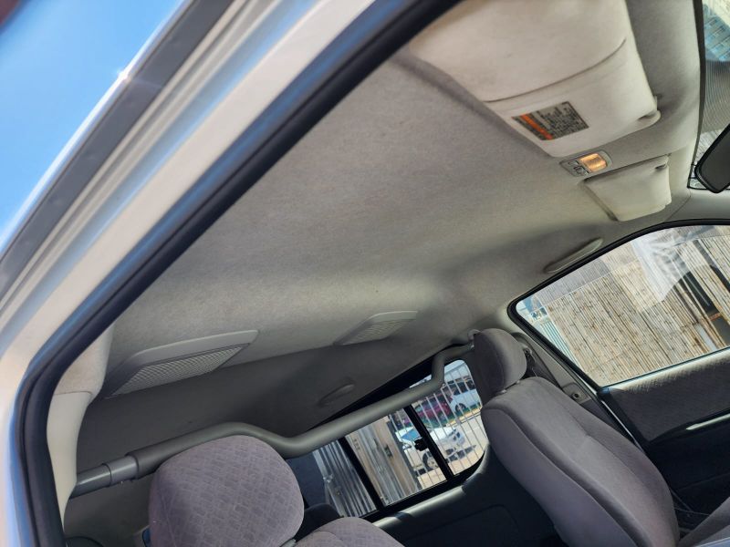  30521  TOYOTA REGIUS  2010  