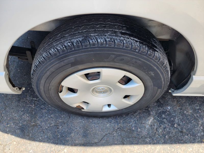  30521  TOYOTA REGIUS  2010  