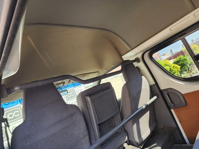  30525  TOYOTA HIACE  2005  