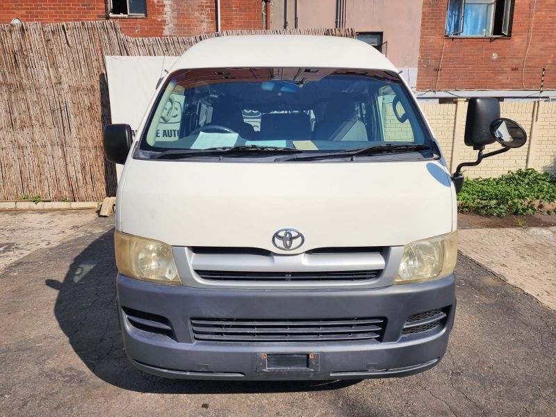  30525  TOYOTA HIACE  2005  