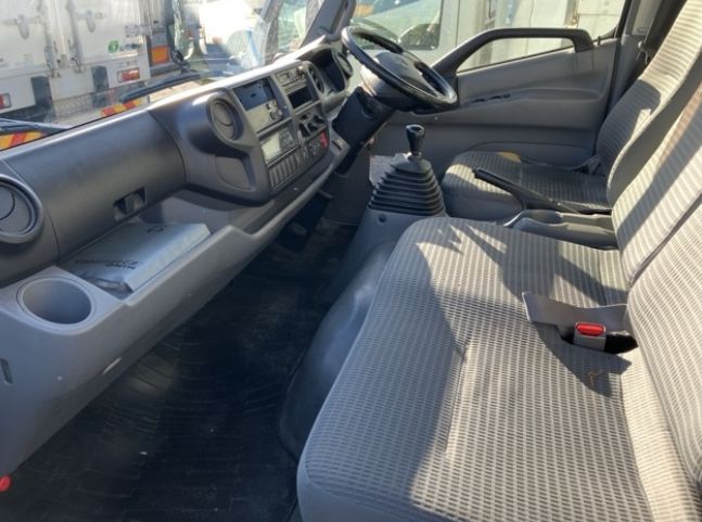  30528  HINO DUTRO  2014  