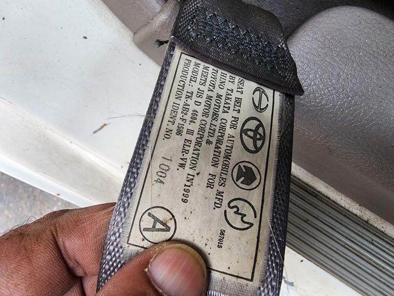  30529  TOYOTA DYNA  1999  