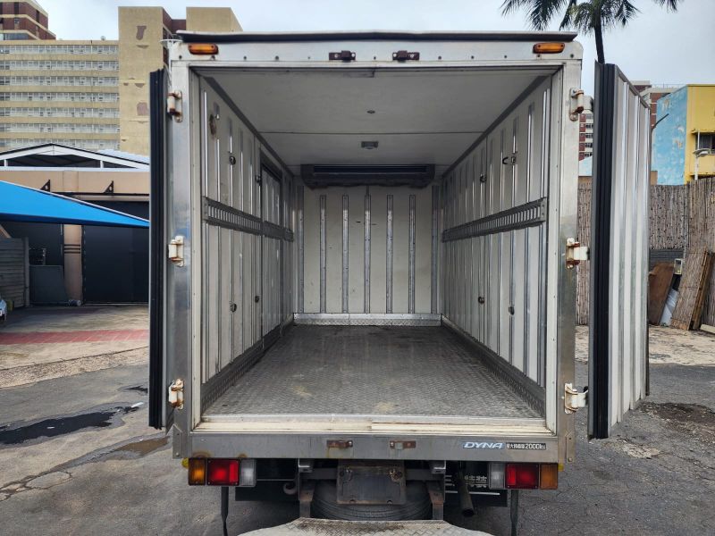  30529  TOYOTA DYNA  1999  