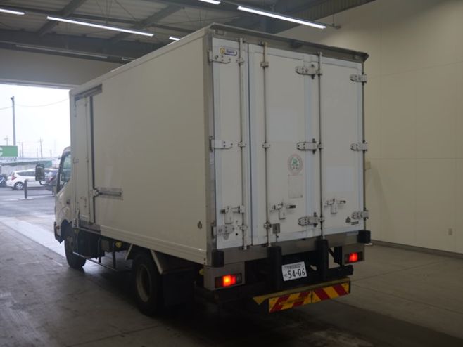  30530  HINO DUTRO  2013  