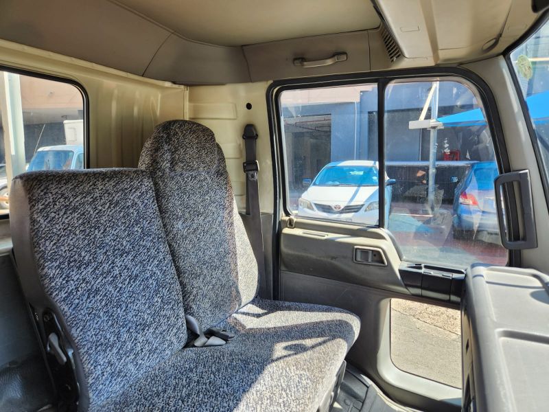  30531  TOYOTA DYNA  1996  