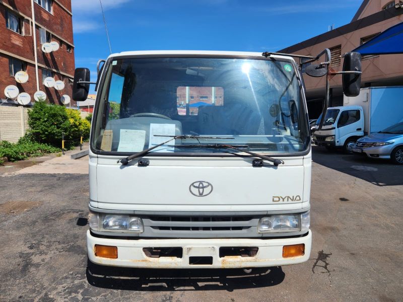  30531  TOYOTA DYNA  1996  