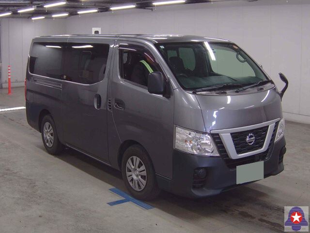  30533  NISSAN CARAVAN  2017 