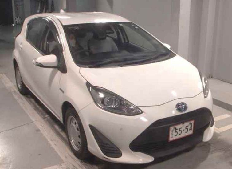  30539  TOYOTA AQUA  2018  