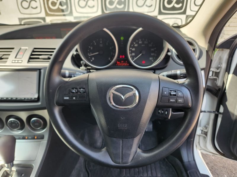  30540  MAZDA AXELA  2010  