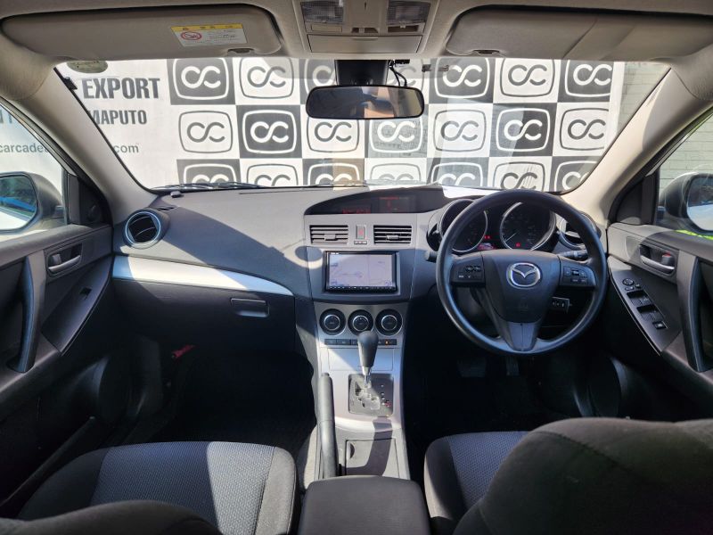  30540  MAZDA AXELA  2010  