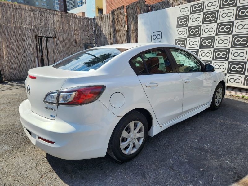  30540  MAZDA AXELA  2010  
