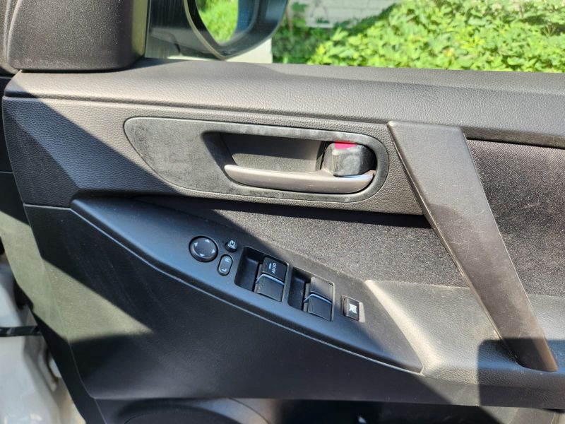  30540  MAZDA AXELA  2010  