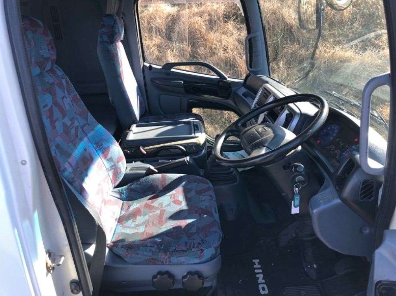  30543  HINO RANGER  2003  