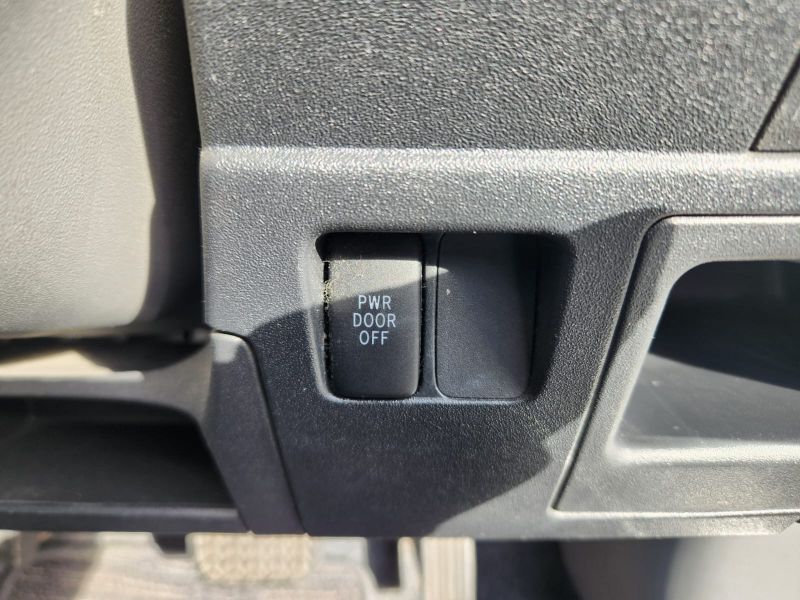  30546  TOYOTA SIENTA  2007  