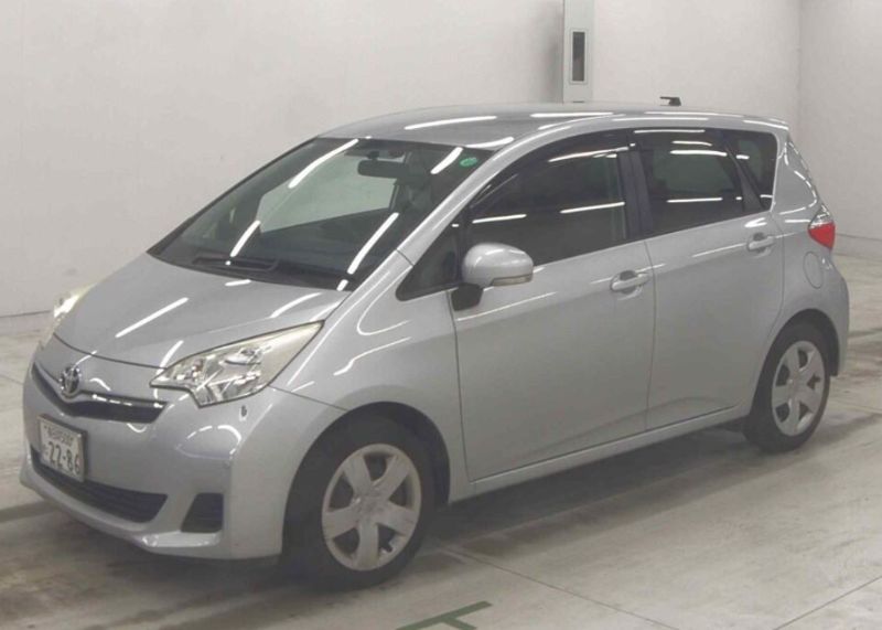  30548  TOYOTA RACTIS  2013 