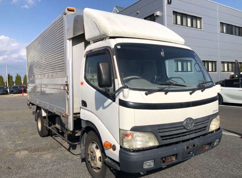  30549  TOYOTA DYNA  2010  