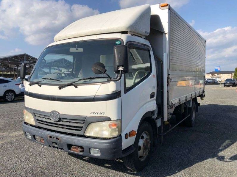 30549 TOYOTA DYNA 2010 