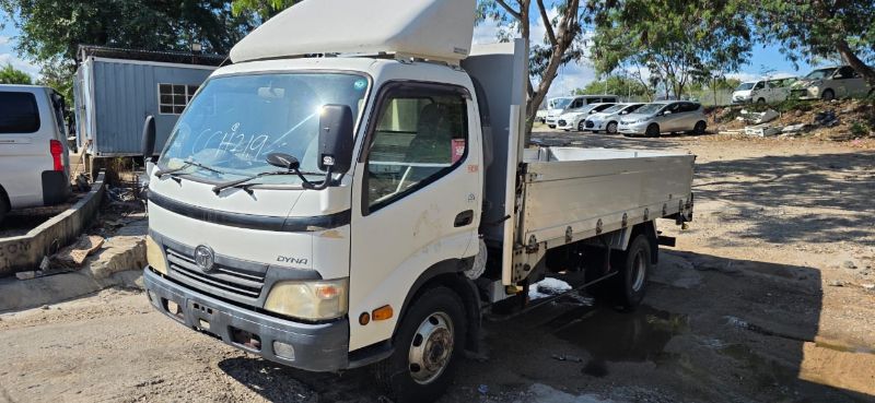  30549  TOYOTA DYNA  2010 