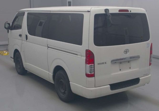  30554  TOYOTA HIACE  2016  