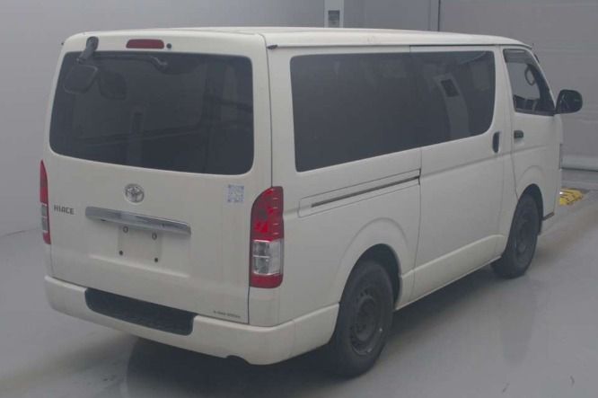  30554  TOYOTA HIACE  2016  
