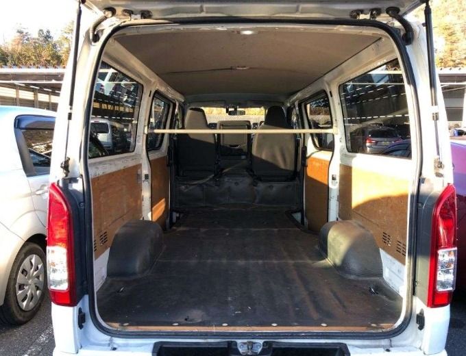  30554  TOYOTA HIACE  2016  