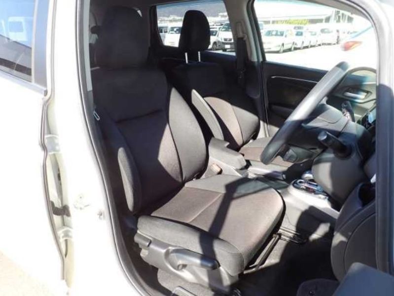  30555  HONDA FIT  2017  