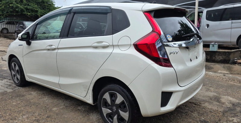  30555  HONDA FIT  2017  