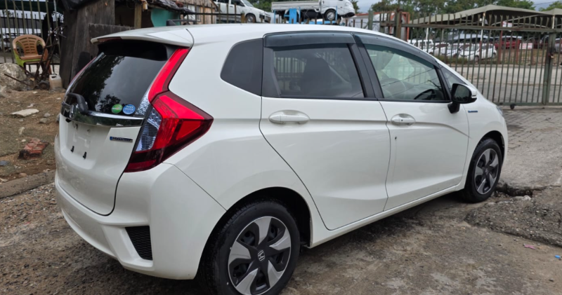  30555  HONDA FIT  2017  