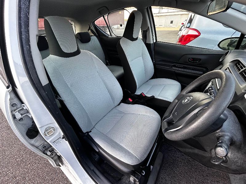  30558  TOYOTA AQUA  2018  