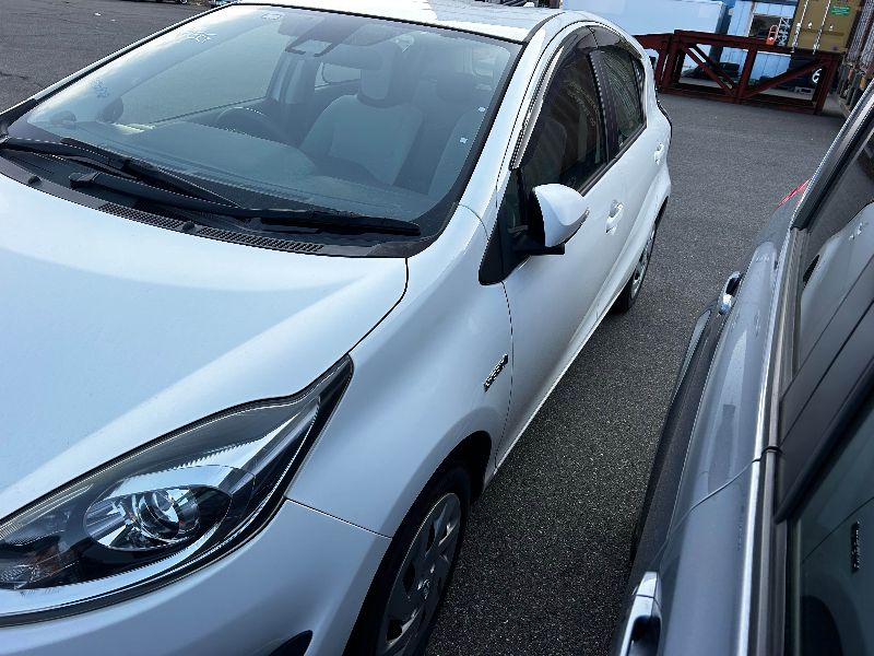  30558  TOYOTA AQUA  2018  