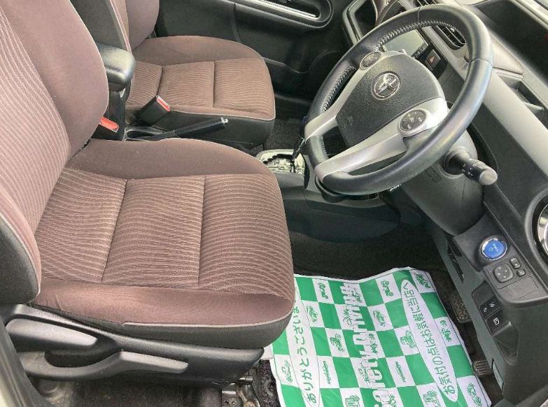  30564  TOYOTA AQUA  2017  