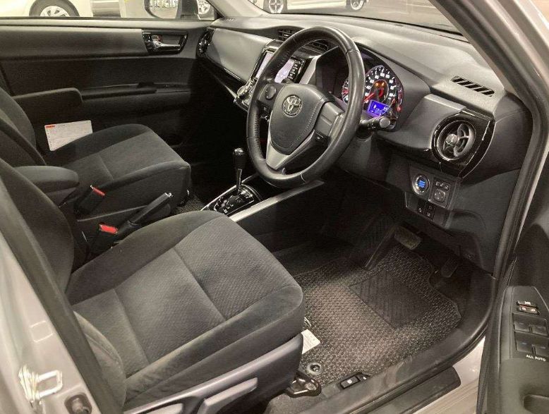  30567  TOYOTA COROLLA AXIO  2018  