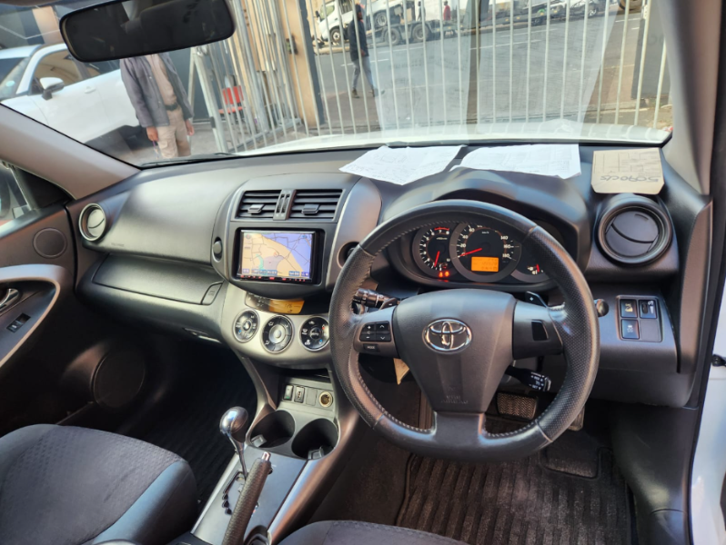  30568  TOYOTA VANGUARD  2011  