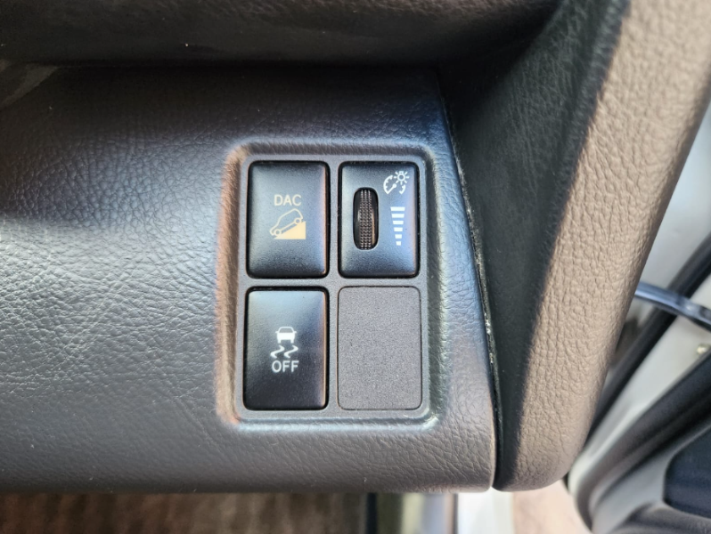  30568  TOYOTA VANGUARD  2011  