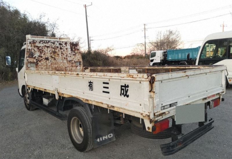  30569  HINO DUTRO  2004  