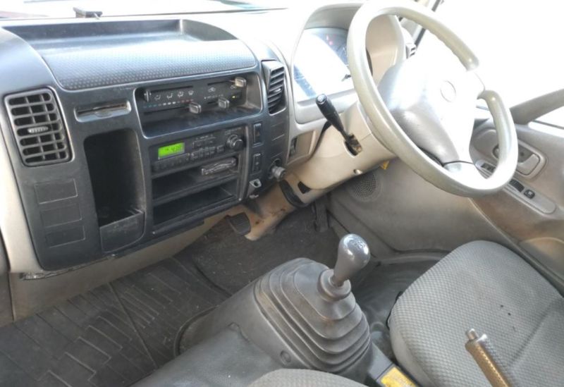  30569  HINO DUTRO  2004  