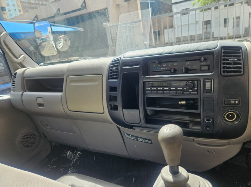  30580  HINO DUTRO  2008  